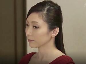 【白木優子】妖艶な義母と2人きりの生活！！若いチ●ポに飢えた美熟女は上京前にたっぷりとザーメンを搾り取ってしまう！！