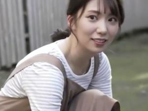 「またおっきくなってる…」清楚に見えた人妻のケダモノじみた本性！！性欲を持て余した女は夫じゃないチ●ポと戯れて…
