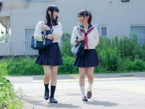 【ガチイラマ失禁中出し3Pレイプ】サディスト必見！！いたいけな少女を性玩具に己の性欲を満たしまくる鬼畜映像…