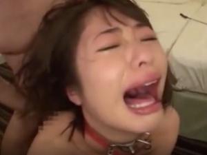 「ぎゃぁあああ！！」拷問レベルの鬼畜ハードファック！！首絞めイラマレイプで号泣絶叫する女教師はアヘ顔で失神寸前！！