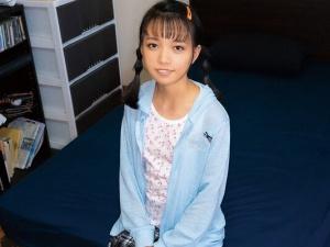 【145cm】これはアウト！！小さい女の子がお兄ちゃんにもてあそばれ口内射精＆中出し、性玩具になってしまうマニア向け動画