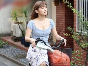 【人妻NTR】「これ犯罪ですよ！？」レ×プまがいの和姦で犯される妻！！前科者の義兄のセックスは女を刺激して…