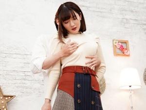 ＜デビュー作＞恥ずかしがり屋のJカップ美爆乳おっぱい美少女！！赤面しながらもその自慢のお乳とオマンコを披露してしまう！！