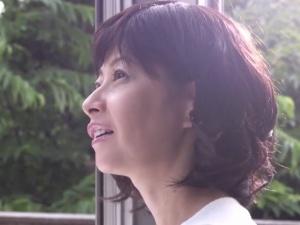 ＜元芸能人＞不倫の末に結ばれた人の息子に犯される女・・・あのギリギ●ガールズもちづきる美が見せる美熟女の寝取られSEX！