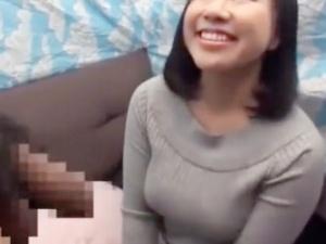 「私見てシゴいていいですよ？」隠れ巨乳の塾講師がインポにオカズ提供♡なし崩し的にハメられて無許可中出しされちゃった！