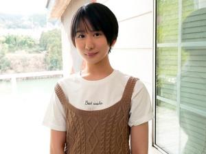 ＜デビュー作＞「強引めにきてくれる人が好きです…」AVに出ちゃダメなレベルの清純ショートカット美少女！これはヤバい！