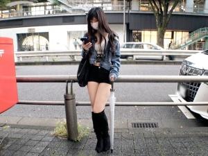 【大量潮吹き】「気持ちいい…ぶっとい方が…」モデルスタイルの上モノはデカチン大好き！！お漏らし連発のアソコにお仕置き！！