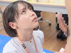 【SOD女子社員】新型オナホローション開発の一環でオマ●コテスト！？入社2年目の初々しいカラダがあらわになると…
