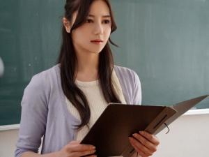 【女教師レイプ】「だめ…中はだめ…お願い…」片想いをこじらせた生徒の犯行！！カメラを回しながらその体を汚し始めると…