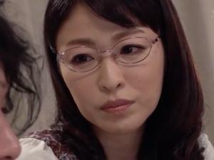 【嫁の母】「いいじゃない」「まずいですよ…」女の顔になったお義母さんからの思いもよらぬ誘いに、欲求不満の青年は…
