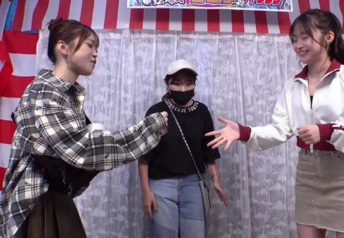 【マジックミラー号】勝てば賞金、負けたら即中出しAVデビュー！借金ありの崖っぷち女ADが一般女性4人と野球拳対決！