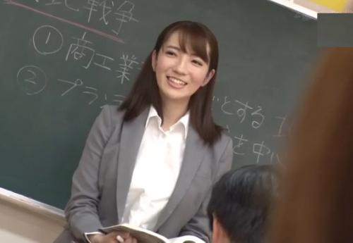 【痴漢総集編】校内痴漢で撮られた恥ずかしい動画で脅されて…放課後の教室で男性生徒にマワされた美人女教師。ほか、10人全員SEX