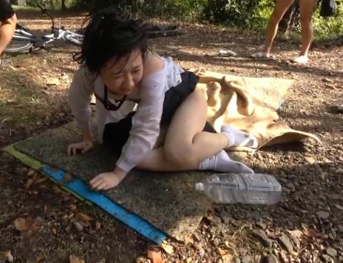 泣いても叫んでも誰にも聞こえない…小さな女の子を山奥に拉致して集団レイプした鬼畜映像集