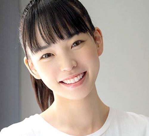 真面目なバドミントン女子が部活をさぼって初めての男子とのデートで気持ち良すぎて初中出し！
