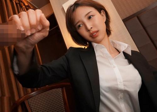 出張先でドS女上司とまさかの相部屋に！つい口を滑らせて童貞がバレたら俺を誘惑してきて我慢の限界！