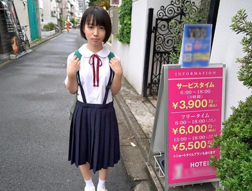 『セックスに興味あるの？』通学路のラブホを眺める女子中●生を誘ったら俺の家に付いてきて…