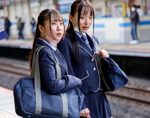 毎朝、電車で見かける仲良しJK2人組を連日痴漢！調教して自分からチンポを求める性奴隷に堕とした一部始終