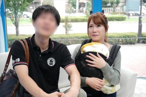 【人妻ナンパ】『先っぽだけでも入れさせてくれませんか？』産後一度もSEXしてない子育てママはデカチンを見ても我慢できるのか？