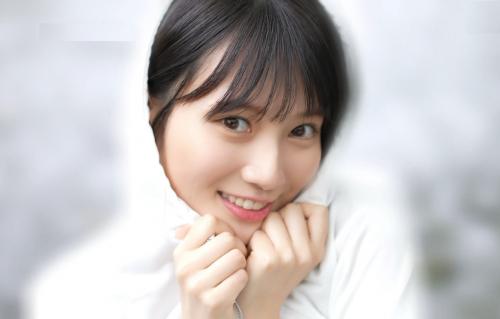 AV界で一番かわいい逸材少女こと”榊原萌”がデビュー２作目で初めてのエッチ体験4本番！