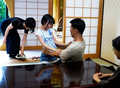 久しぶりに会って抱き着いてきた姪っ子の胸が少し膨らんでてガチ勃起！両親の目を盗んでJSマンコに中出しした一部始終