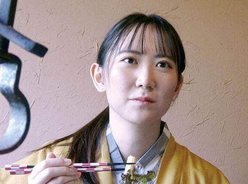【人妻不倫旅行】結婚3年目　看護師(29歳)。夫が淡泊で一度も満足した事ない人妻が初めて他人チンポを受け入れた一部始終
