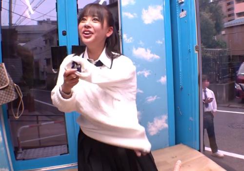 【JKナンパ】学校帰りの激カワ女子校生が「1cm1万円のギリギリディルドチャレンジ！」に軽い気持ちで挑戦した結果ｗ