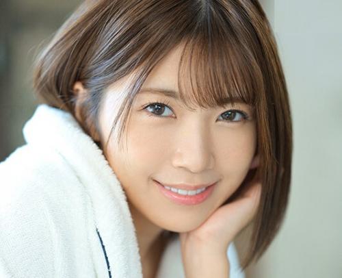 【新人初撮り】グラビアのオファーを断ってAVデビュー！芸能人級のGカップ圧倒的美女(22歳)が本気でセックスに挑む！つばさ舞