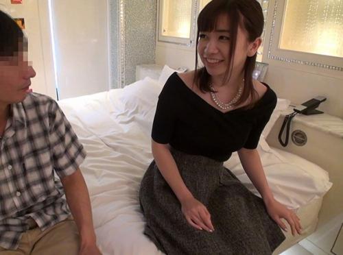 【初体験中出し】『私、おばさんだけどいいの？』欲求不満人妻20人が初対面の絶倫童貞くんの筆おろしセックスに挑戦！