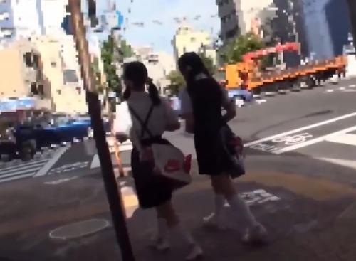 【閲覧注意】学校帰りの仲良し中●生2人組を狙った連れ込み強姦！未使用の子供マンコを並べて容赦なく種付け中出し！