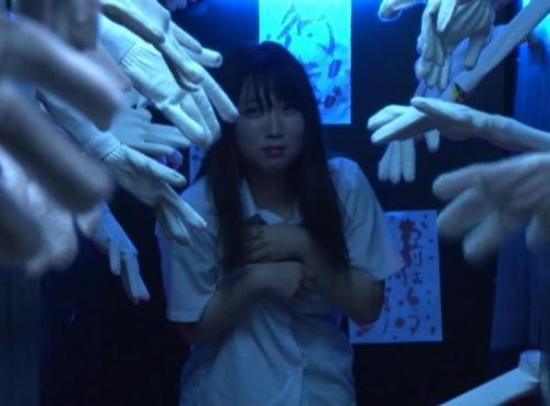 【集団痴漢】ターゲットは学園の美少女たち！文化祭でお化け役の男子たちが触って脱がしてチンポハメまくりｗｗｗ