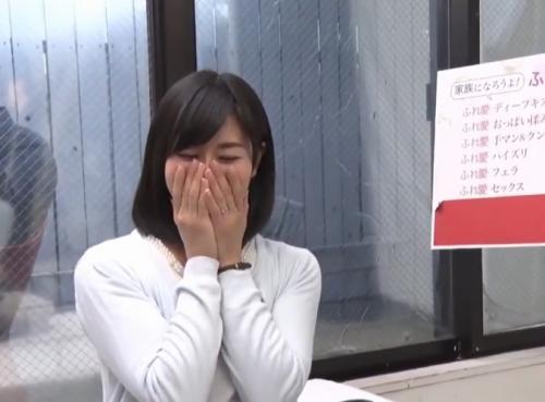 【家族ナンパ】『親子の距離を縮める方法教えます。』母親が再婚で出来た義息子(童貞)と密室で筆おろしミッション!!!