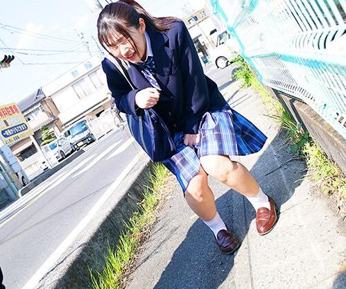 『お願い…取ってください！イクッ！』満員電車でJKにとびっこを装着して放置！イキたいのにイケない寸止め操作で強制淫乱化！