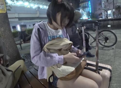 【閲覧注意】駅前で保護した家出少女のパイパン子供マンコにチンポをねじ込んだ一部始終