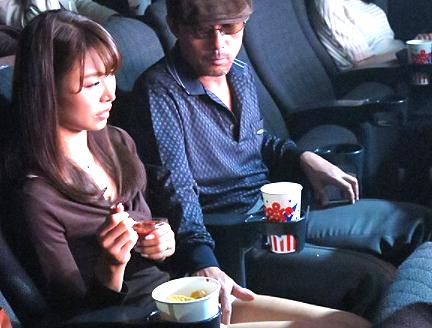 ≪痴●映画館≫『人妻レイプ！』嫌がりながらも体は正直になっちゃう人妻美女がエロ汁出しまくり