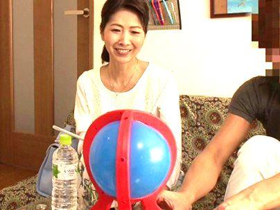 ≪若い男の子≫『完熟おば様！』人妻熟女が若い男となし崩し的にえちえちさせられちゃうぞｗｗｗｗ
