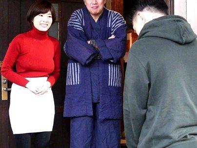 ＜田舎の冬！＞あまりに暇な時に隣の人妻に誘惑にされてエロ行為楽しんじゃうぞ！！！！