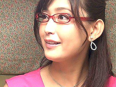 ＜素人妻ナンパ！＞町で見かけたお金も地位も手に入れた奥さまゲット！口説かれてエロ行為に発展シチャウゾ！