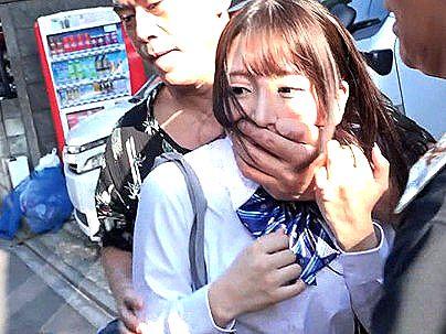 ＜佐藤ののか！＞スレンダー細身美乳オッパイの可愛らしい女子！マサカの展開勃発で強引に犯されレイプされるぞ！