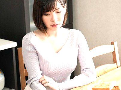 ＜深田えいみ！＞スタイル抜群ボインのおくさんヒトヅマが旦那の部下と禁断エロ行為になっちゃうよ！！！！