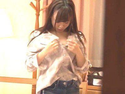 ≪年上美人≫『下着で欲情！』親友のお姉さんの着替えで興奮してしまい！我慢限界で手を出しちゃうｗｗｗｗ