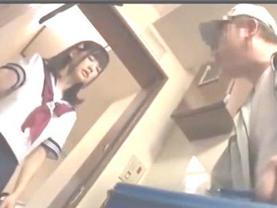 ＜媚薬チ〇ポ！＞スレンダー細見の可愛い美少女が鬼畜な男の媚薬チ〇ポでヤラレマクリになる！！！