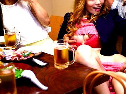 ＜相席居酒屋！＞「ここでする？」堅物ちゃんとイケイケちゃん！居酒屋で楽しんじゃうゾ！