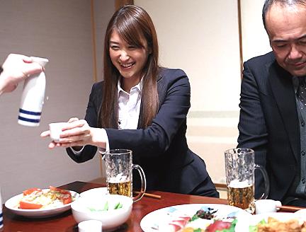 ≪ながえスタイル≫『上司と部下の妻！』スレンダーで綺麗な美人人妻が旦那の先輩に言いなりプレイで寝取られｗｗ
