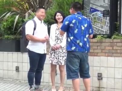 ≪熟女≫『ナンパ』スレンダー細身の人妻がマジミラ乗車してエロ企画やられるｗｗｗｗｗｗｗ