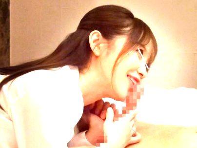 ＜モニタリング！＞「美味しい…♡」終電間際の社会人男女！エロ企画でエチエチに発展シチャウゾ！