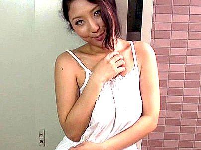＜人妻寝取り！＞毎朝ゴミ捨て場で出会うノーブラ奥様！我慢できずにエロ行為しちゃうぞ！