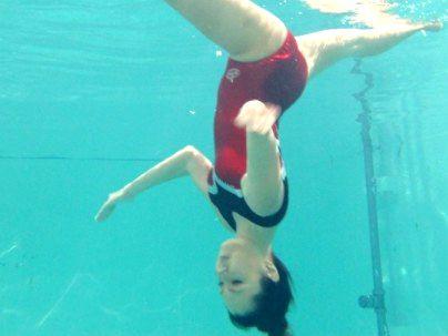 ≪シンクロ選手≫『アスリートボディ！』運動してるせいか性欲高めのスレンダー美少女がまさかのAVデビューしちゃう！！