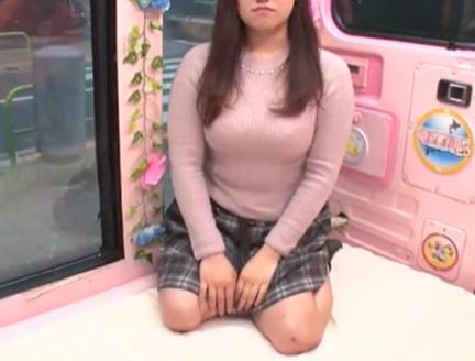 ≪マジックミラー便≫(セレブ妻)お金で誘惑された素人爆乳オッパイセレブ妻が手マンで感じながらオチンポフェラしちゃうｗｗｗ