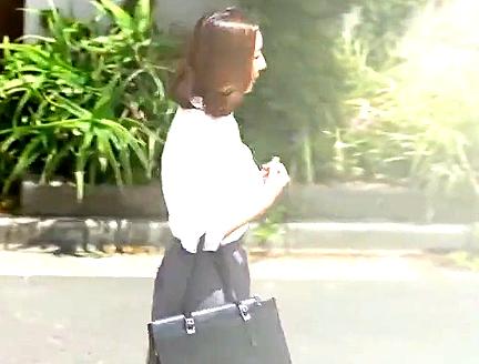 ≪女教師≫『玩具化計画！』スレンダーで綺麗な女先生が薬飲まされて生徒から犯され寝取られちゃう無料エロ動画ｗｗｗ