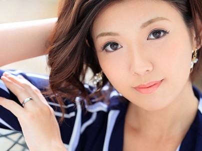 ≪人妻≫【デビュー】真面目そうな清楚系美人人妻が旦那に内緒でＡＶ出演しちゃうぞｗｗｗｗｗ